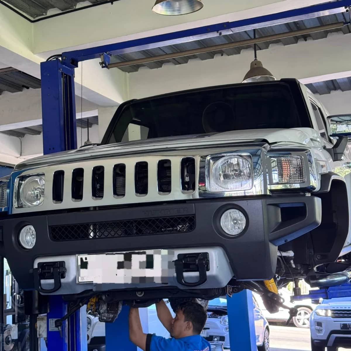 Hummer H3T GMT355