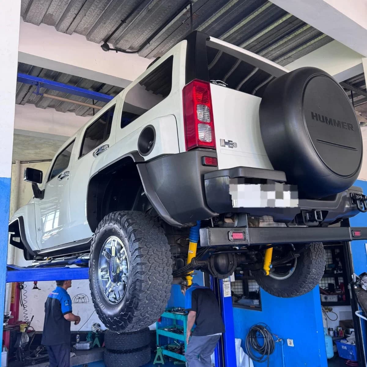 Bunyi Berdecit dari Area Roda pada Hummer H3T GMT355 LLR