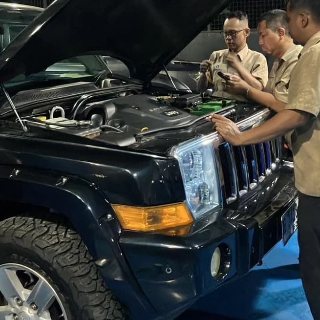 Bunyi Berdecit dari Area Roda pada Jeep Commander XK