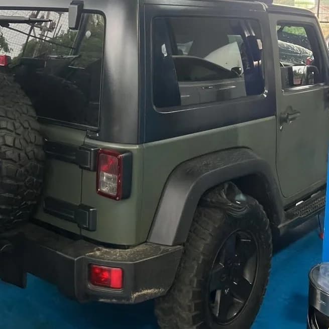 Bunyi Berdecit dari Area Roda pada Jeep Wrangler JK EHB