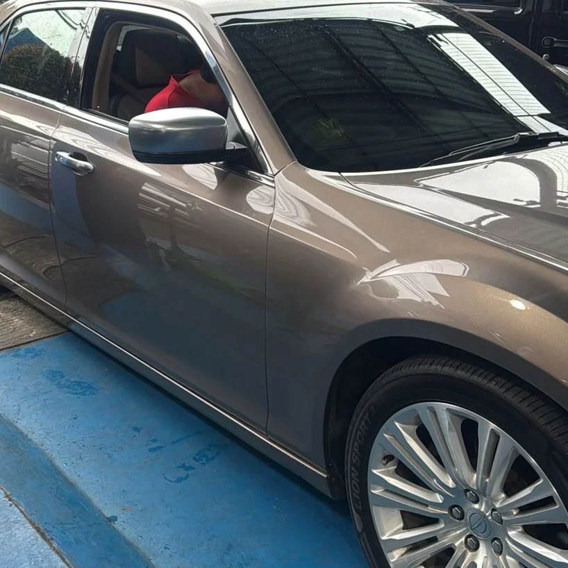 Chrysler 300c varian 3