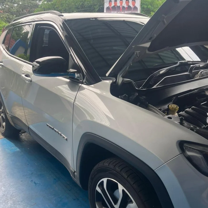 Jeep Compass varian 1