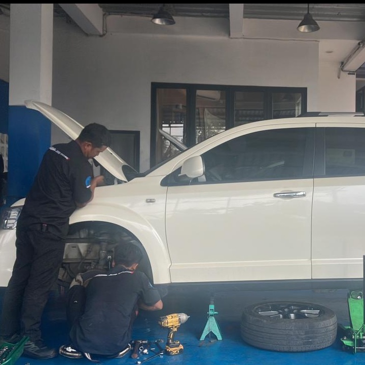 Bengkel dan Toko Sparepart Mobil CBU Amerika Eropa - Dodge - Journey - Ganti Busi - Foto 52