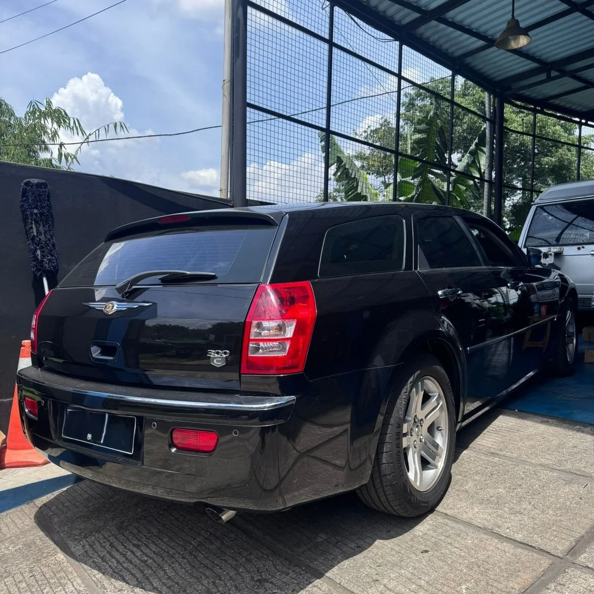Bengkel dan Toko Sparepart Mobil CBU Amerika Eropa - Chrysler - 300c Touring Estate Station Wagon - Foto 28